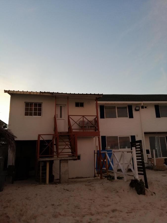 Miss Bassy'S Lodging Otel San Andrés Dış mekan fotoğraf